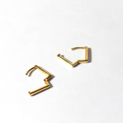 14K Rectangle Ear Huggies - MOVIDA 