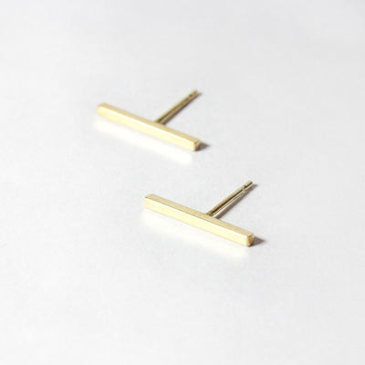 14K Bar Studs - MOVIDA 
