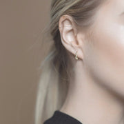 14K Rectangle Ear Huggies - MOVIDA 