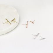 Quinn Asymmetrical Ear Studs - MOVIDA 