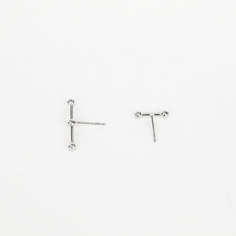 Quinn Asymmetrical Ear Studs - MOVIDA 