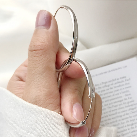 Classic Silver Hoops - MOVIDA 