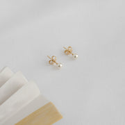 Aries Pearl Earrings - MOVIDA 