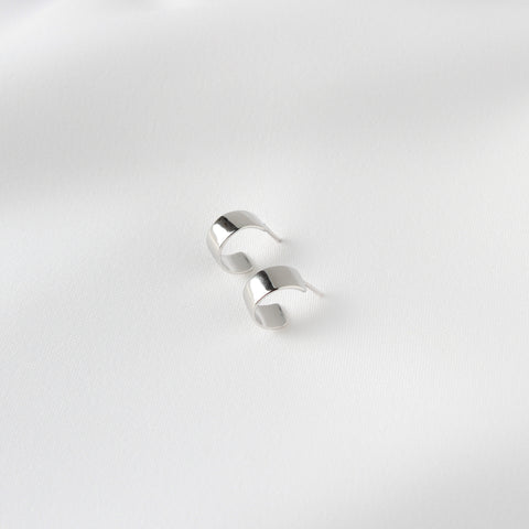 Shield Earrings - MOVIDA 