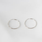 Classic Silver Hoops - MOVIDA 