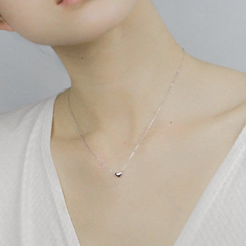 Petite Heart Necklace - MOVIDA 