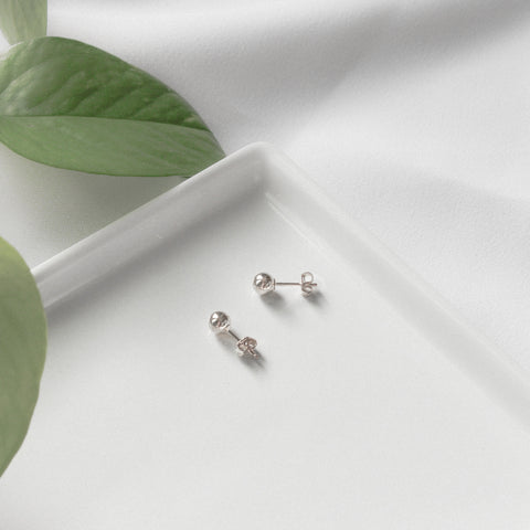 Solo Orb Studs - MOVIDA 