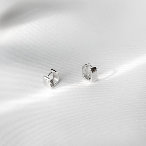 Shield Ear Huggies - MOVIDA 